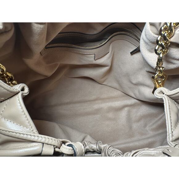 GUCCI Deco Large Camelia Beige Quilted Leather Hobo Tote Chain Shoulder Bag - Picture 9 of 14